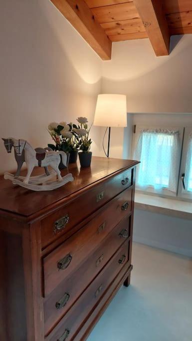 Sui Tetti Di Valeggio - Holiday Apartment فاليجيو سول مينشيو المظهر الخارجي الصورة