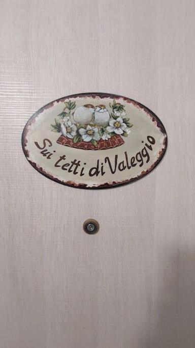 Sui Tetti Di Valeggio - Holiday Apartment فاليجيو سول مينشيو المظهر الخارجي الصورة
